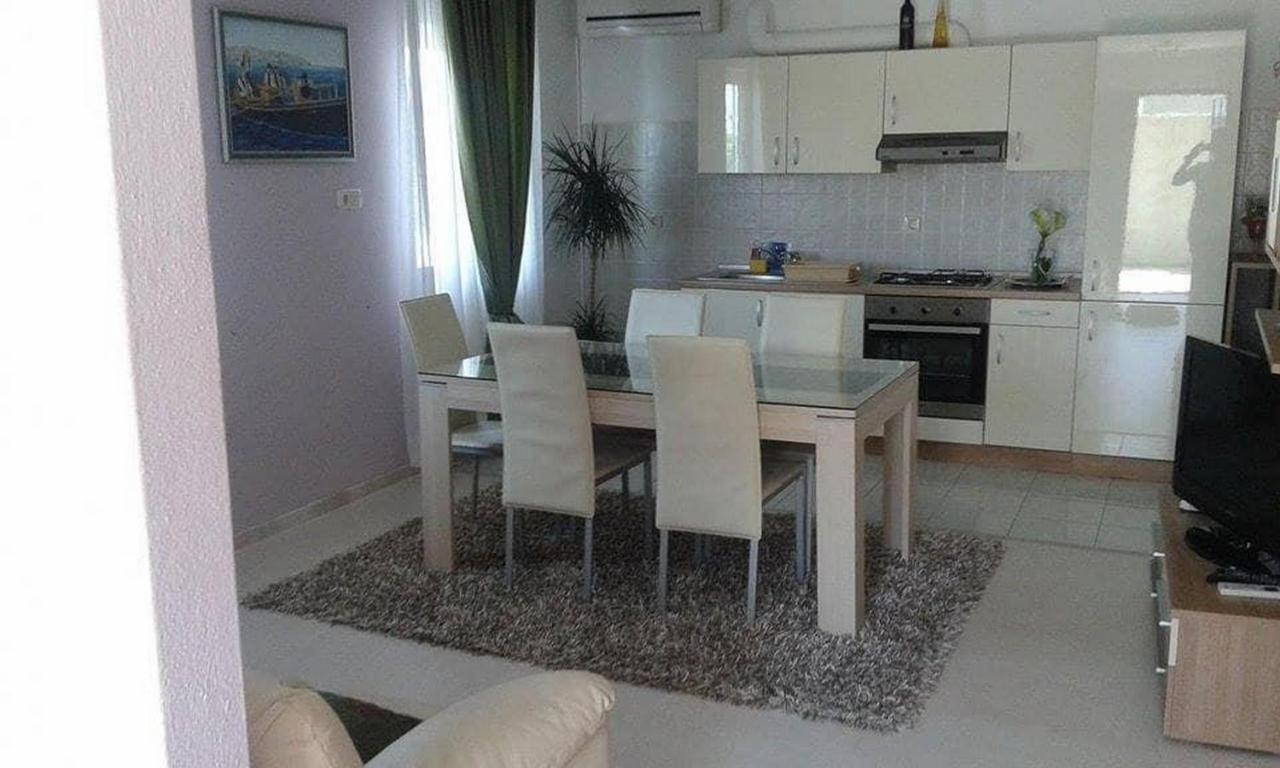Apartman Kristina Traù Esterno foto