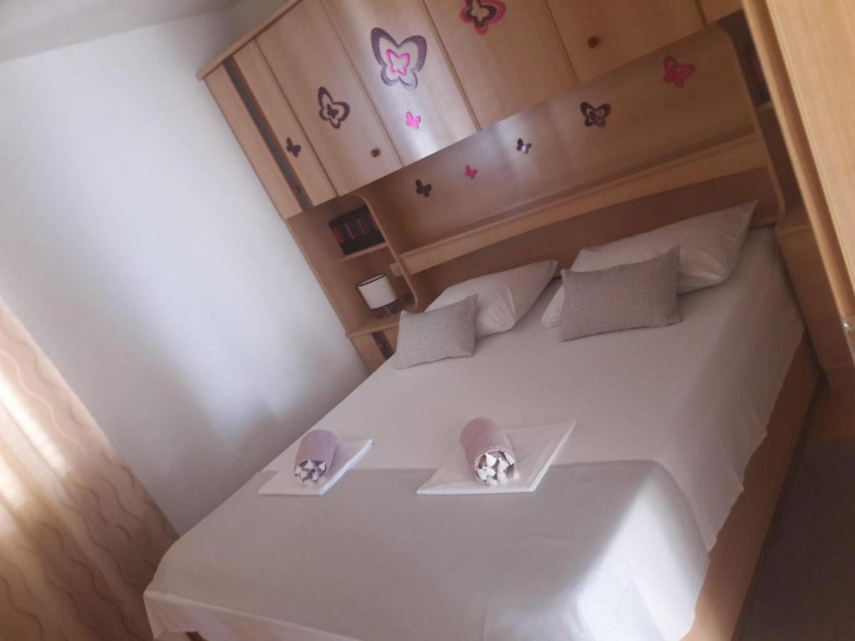 Apartman Kristina Traù Esterno foto